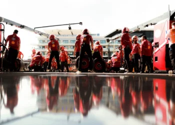 Lewis Hamilton’s Explosive Graining Warning Shakes Ferrari’s Victory Quest