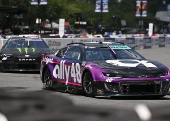 Alex Bowman Dominates Bubba Wallace in $1 Million Showdown at Chicago Street Race