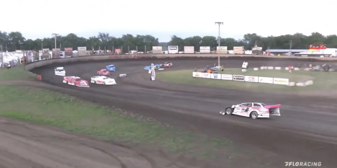 VIDEO – Fans Demand Justice: Shocking Dirt Racing Incident Sparks Lifetime Ban and Prison Calls