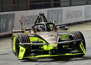 Ticktum’s Explosive Confrontation with Wehrlein Sends Shockwaves in Formula E Circles