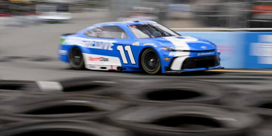 Denny Hamlin’s Epic Road to Redemption: From Last to Top 5 Finish in Chicago