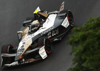2025 London E-Prix: Shocking Victory and Thrilling Results Unveiled!