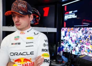 Max Verstappen’s Explosive Decision: Will He Join Mercedes in 2026?