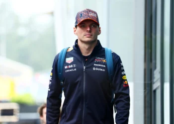 Verstappen’s Shocking Betrayal: Inside Story of Rejecting Mercedes for Red Bull