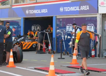 Sam Bird’s Explosive Formula E Future in Jeopardy: McLaren Exit Shakes Racing World