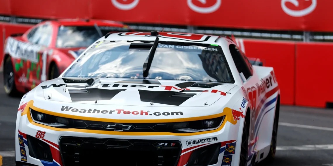 Shane van Gisbergen’s Heroic Victory Amid NASCAR Chaos Ignites Fans in Chicago Street Drama