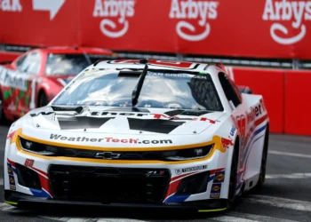 Shane van Gisbergen’s Heroic Victory Amid NASCAR Chaos Ignites Fans in Chicago Street Drama