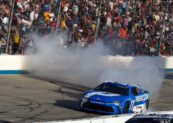 Denny Hamlin’s Epic Triumph: Conquering Dover in Dramatic Victory