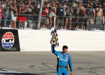 Denny Hamlin’s Electrifying Choice Revealed: Ty Dillon or Ty Gibbs for NASCAR’s $1,000,000 Showdown