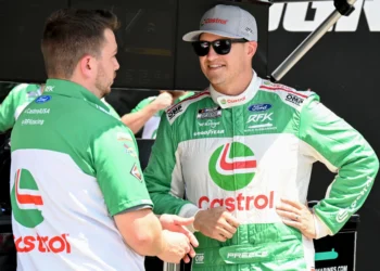 Brad Keselowski’s Lifesaving Call Rescues Ryan Preece’s NASCAR Journey: From Despair to Victory