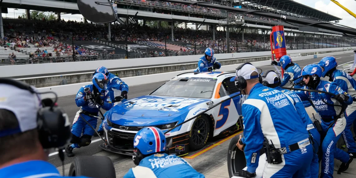 Kyle Larson’s Shocking Admission: Secret « Prayer » Strategy Exposed After Heart-Pounding Brickyard 400 Duel