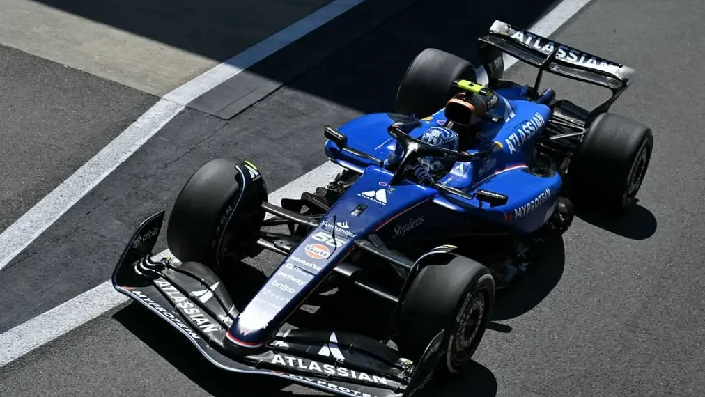 Carlos Sainz’s Reckless Move Shocks F1 Stewards – Warning Issued at British GP