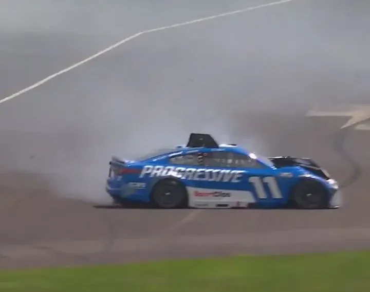 Denny Hamlin Crashes in Brickyard 400 Qualifying,makes major contact with wall, Will Start 39th After Switch to Backup Car