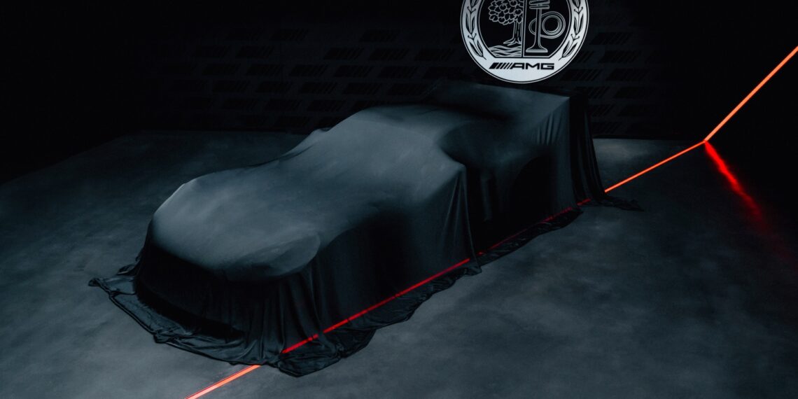 Mercedes-AMG prepara novo GT com motor V8