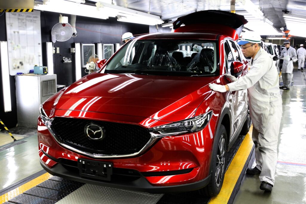 EUA reduz taxas sobre automóveis japoneses para 15%