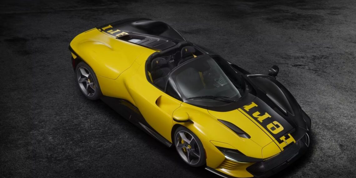 Ferrari mostra “one-off” do Daytona SP3 que vai a leilão