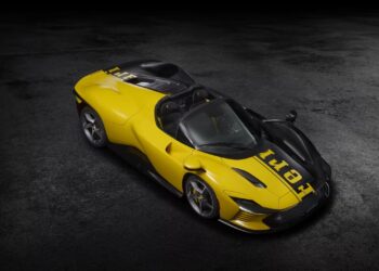 Ferrari mostra “one-off” do Daytona SP3 que vai a leilão