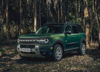 Ford manda recolher mais de 694 mil veículos nos EUA por risco de incêndio