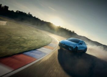 Hyundai Ioniq 6 N revelado com 641 cv e modo drift