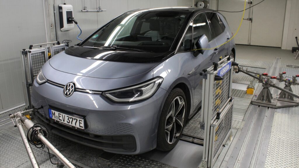 VW ID.3 sujeito a teste de resistência de 160.000 km