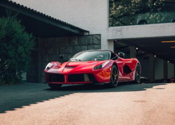 LaFerrari é a nova joia do Museu do Caramulo