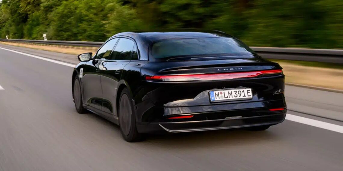 Lucid Air Grand Touring é o novo recordista de autonomia