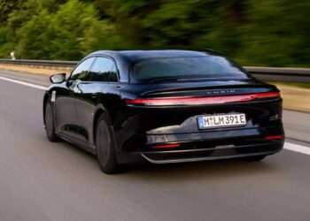 Lucid Air Grand Touring é o novo recordista de autonomia