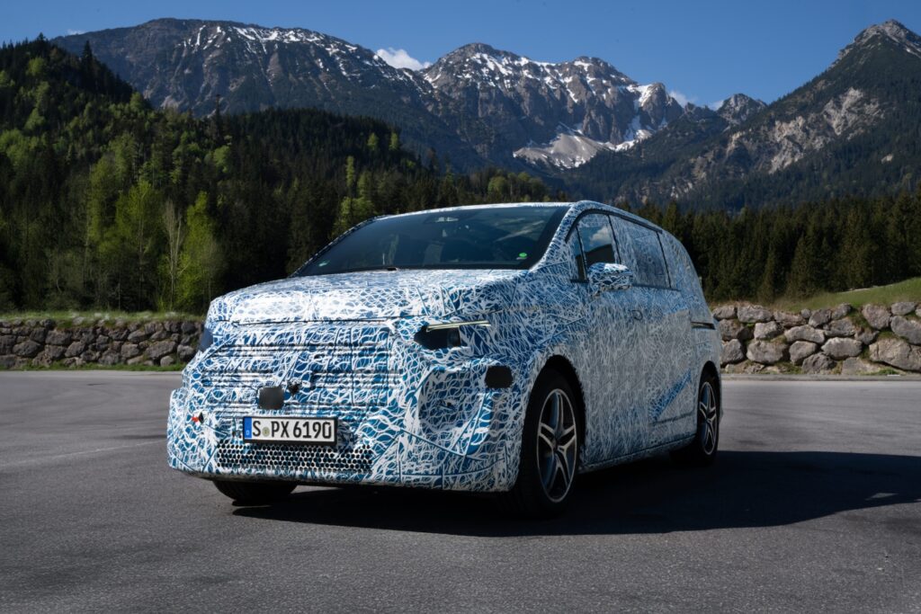 Mercedes-Benz mostra as primeiras imagens do VLE totalmente elétrico