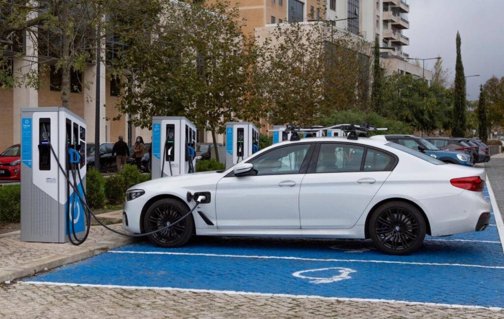 Mobi.E: carregamento de veículos elétricos aumentam 47% em junho