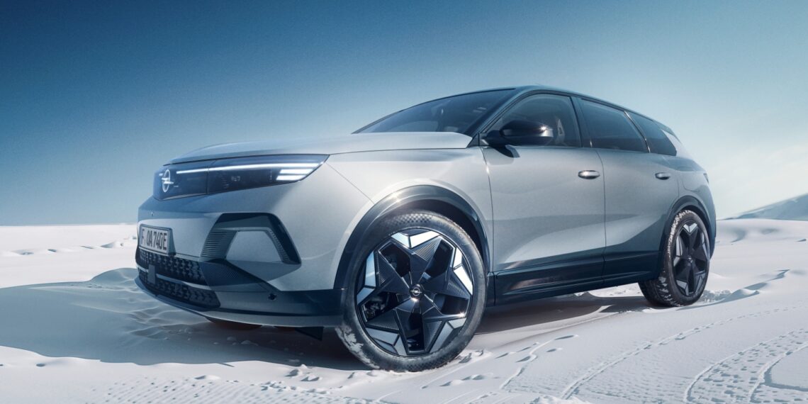 Opel Grandland Eletric com tração integral já está disponível para encomenda