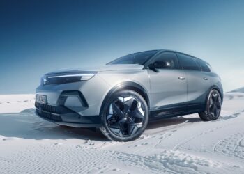 Opel Grandland Eletric com tração integral já está disponível para encomenda