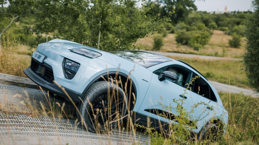 Porsche já produziu um milhão de unidades do Macan