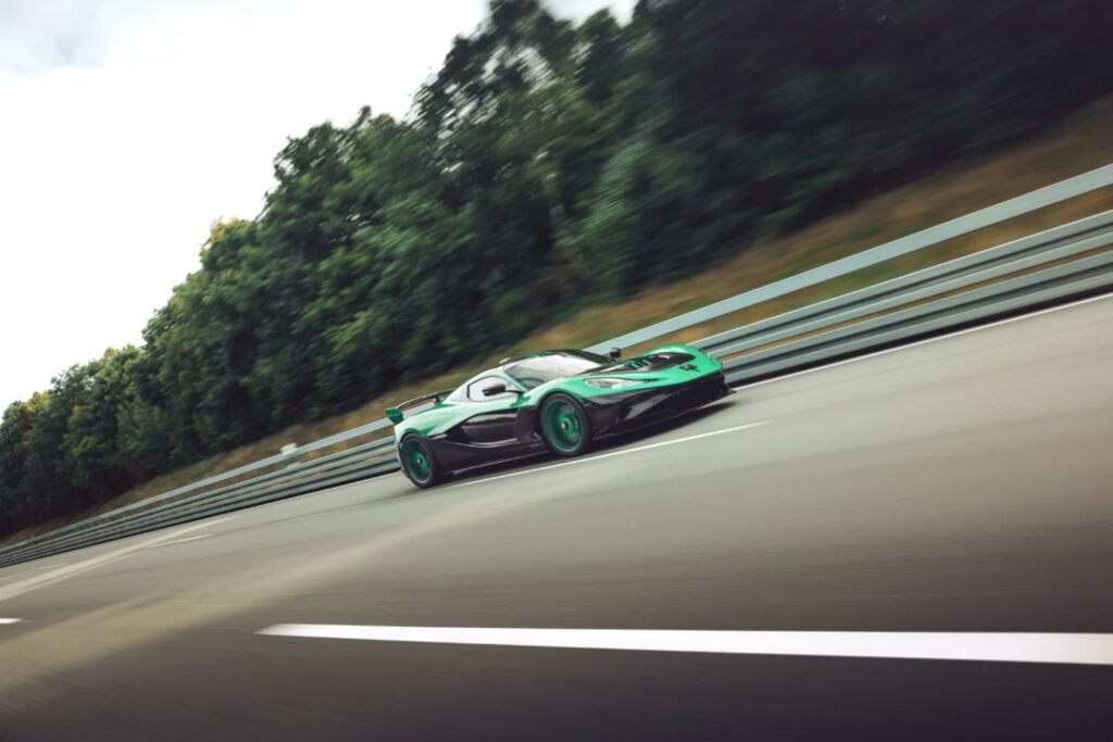 Rimac Nevera R esmaga 24 recordes de velocidade