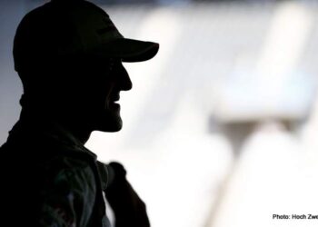 Michael Schumacher’s Epic Pit Lane Victory Reborn: Controversy Ignites in F1 World