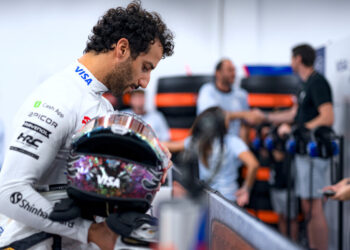 Daniel Ricciardo: The Tragic Fall of a Formula 1 Superstar and His Lost Motivation