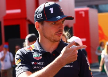 Max Verstappen’s Shocking U-Turn at Red Bull F1: Team Talks Ignite New Era of Honesty