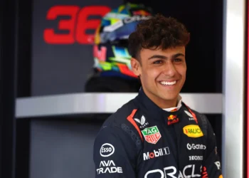Red Bull’s F1 2026 Seat Crisis: Is Arvid Lindblad Ready to Race or Risk Ruin?