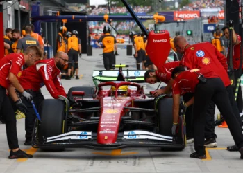 Hamilton Blasted by Engineer: Stop Blaming Ferrari, Embrace Change and Excellence