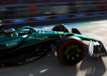 Fernando Alonso Battles Agonizing Back Injury to Soar in F1 Hungarian Grand Prix