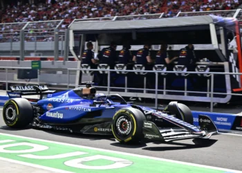 Alex Albon Sounds Alarm: Williams F1’s Future at Risk Amid Major Rule Changes!