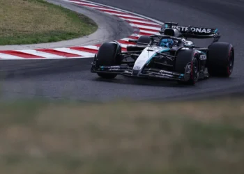 George Russell’s Heart-Wrenching Turn 14 Blunder Snatches Pole Opportunity in Hungary