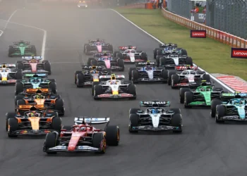 Mercedes Delays Contract Decisions: Tension Builds for Russell and Antonelli’s F1 Futures!