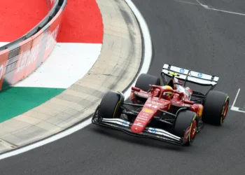 Ferrari’s Stunning Revival: McLaren Predicts Epic F1 Showdown Ahead!
