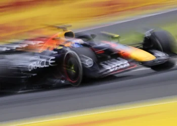 Ex-F1 Champion Reveals Shocking Truth Behind Max Verstappen’s Unmatched Brilliance in Racing