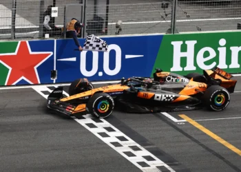 Piastri Triumphs in Dutch Grand Prix as Norris Faces Devastating DNF Blow to Championship Dreams