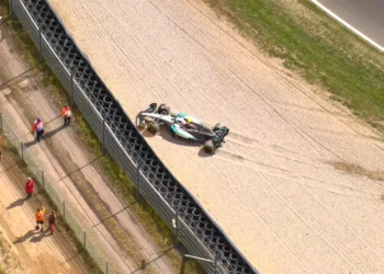 Mercedes F1 Superstar Kimi Antonelli’s Shocking Red Flag Disaster at Dutch Grand Prix!