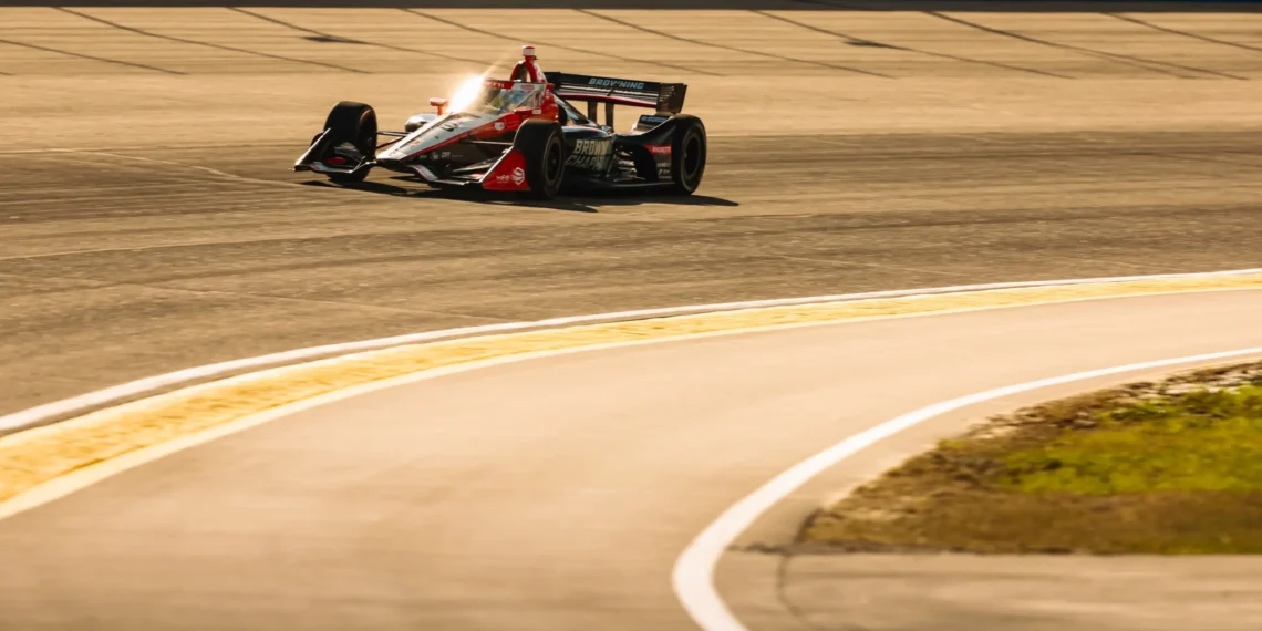Honda’s IndyCar Future Hangs in the Balance: Will They Extend Their Thrilling Legacy?
