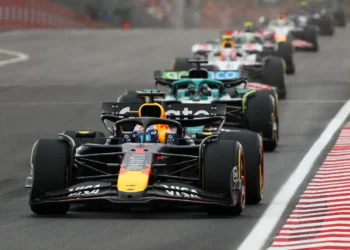 Red Bull’s F1 2025 Nightmare: McLaren Dominance Exposes Team’s Struggles in Dramatic Fashion