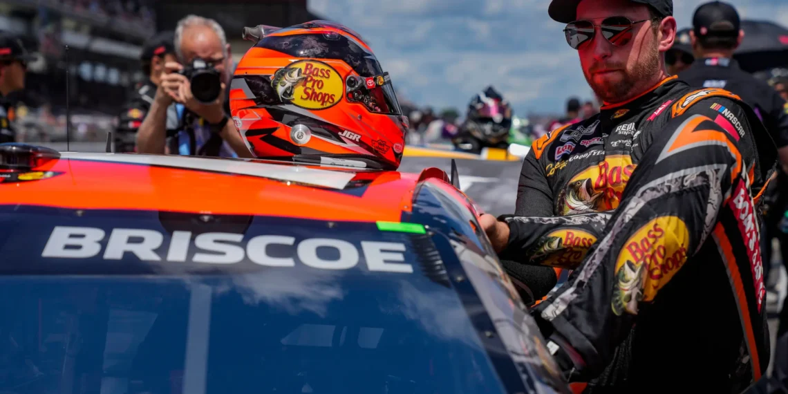 Chase Briscoe Dominates Iowa Speedway Qualifying with Yet Another Electrifying Pole Victory