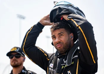 Bubba Wallace Sparks Daytona’s Devastating Big One: Kyle Larson’s Role Uncovered!